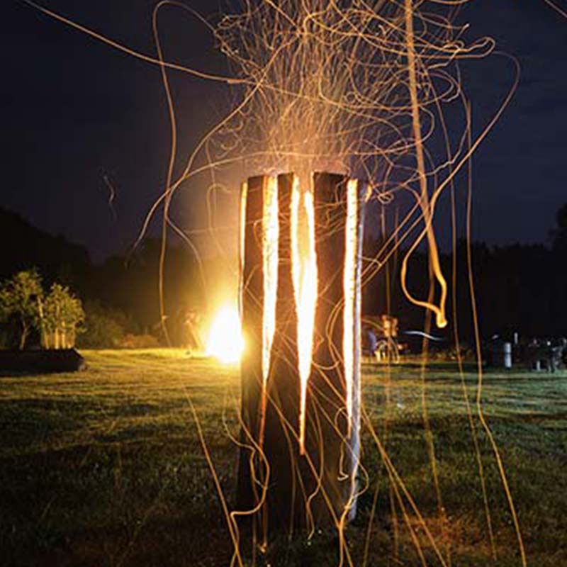 Bûche scandinave ou Torche Suédoise - 100 cm de haut - Combustion longue  durée - Feu en soirée - Brasero